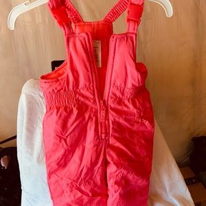 Baby girl Carter’s snowsuit (pink)